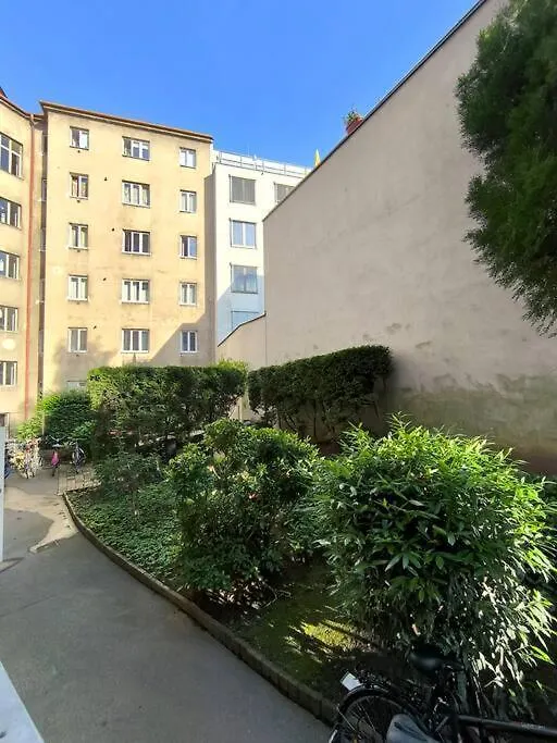 Bright Flat Next To Schoenbrunn Vienna Apartment